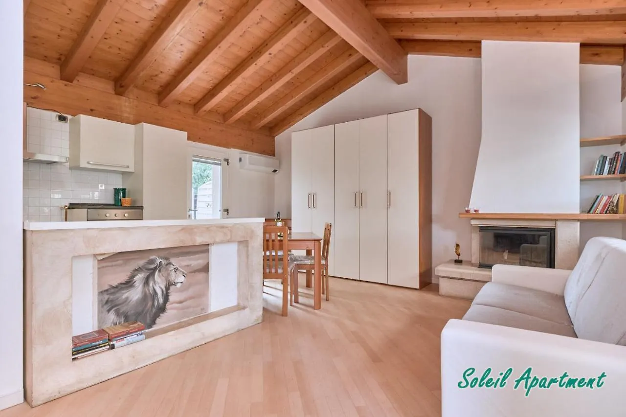 Casa Monique Apartments Desenzano del Garda Italië